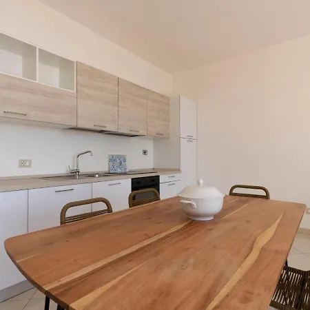 Apartment Salvia By Interhome *